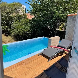 Les Milles Feuilles Hébergement de vacances